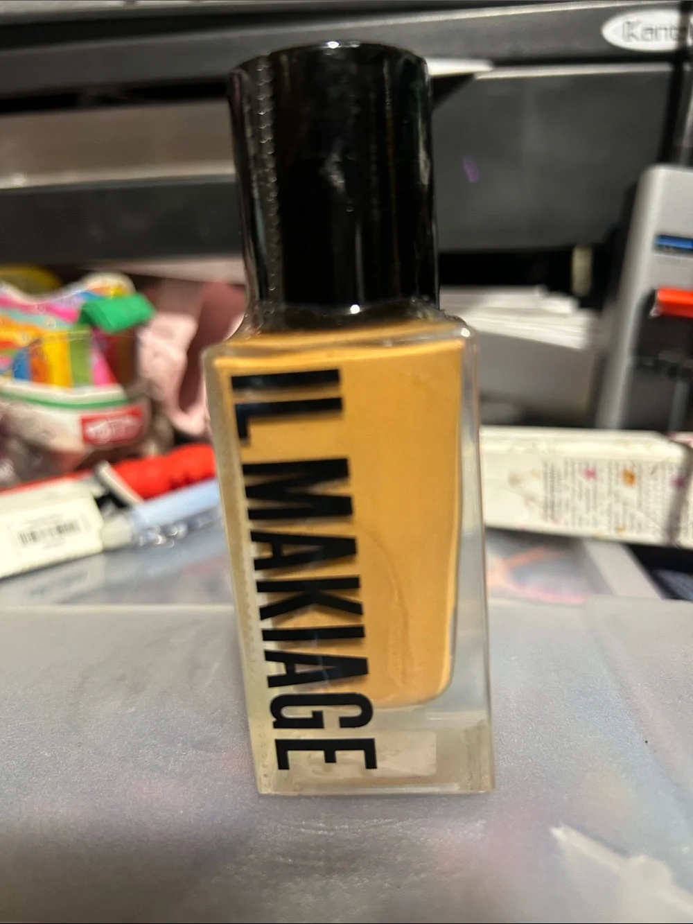 New & sealed IL Makiage Woke Up Like 155